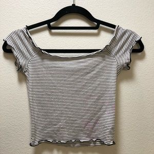 BRANDY MELVILLE Off-the-Shoulder Cropped Tank